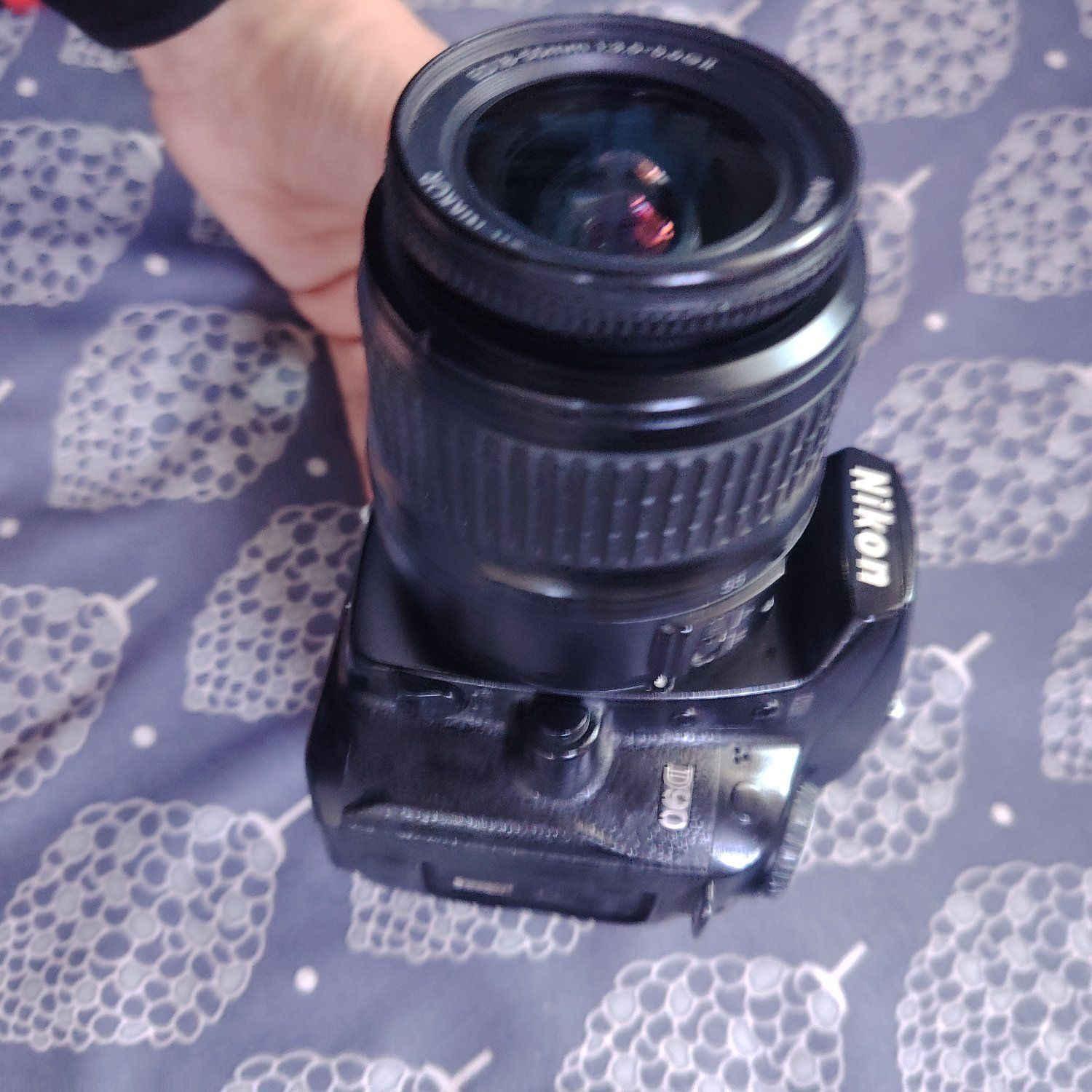 كامره نيكون 90D للبيع
ملحقاتها - عدسه 55.18 الاصليه - جنطه - شاحنه - بطاريه - حزام كتف
السعر 200 الف وبيها مجال بسيط

ومتوفر شركات توصيل لجميع


**إذا كنت صاحب هذا الإعلان وتريد حذفه لأي سبب، رجاءا أرسل رسالة إلى الدعم الفني**