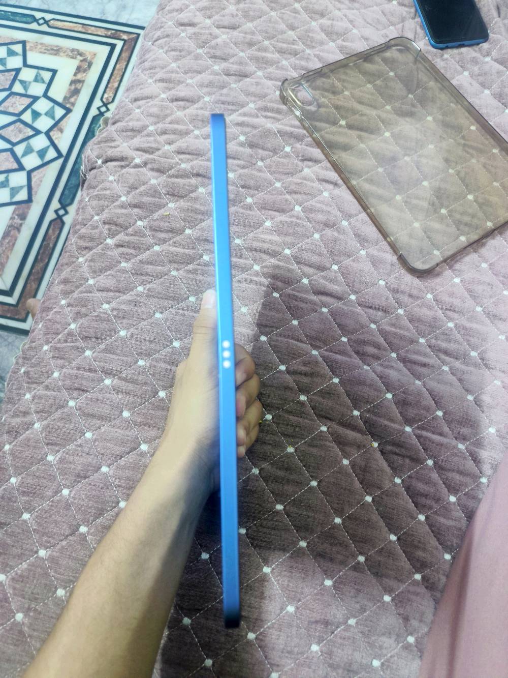 سلام عليكم 
ايباد 10 
ذاكرة 64
بطارية 94
جهاز نظيف جداا
مع الشاحن الاصلي
السعر 380
قابل للتفاوض القليل 

العنوان : بغداد البلديات
للتواصل :***********