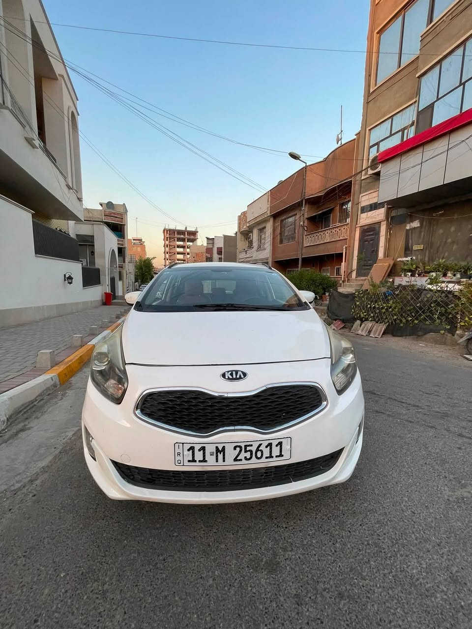 سلام عليكم كارنز ٢٠١٤ خليجي بأسمي بغداد بيها صبغ باب خلفي وصندوك مكاني بغداد ***********
