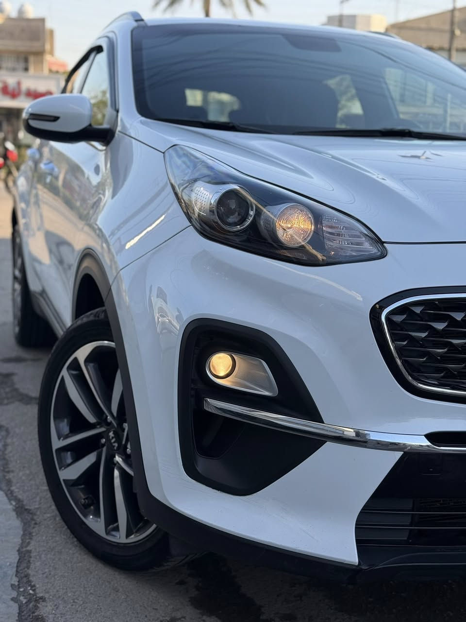 السلام عليكم اخوان كيا سبورتج موديل ٢٠٢١ ضمان الشركة الدولية العراقية بحالة الزيرو رقم بغداد الجديد باسمي من الزيرو ماشية ٢٤ الف بعدها بجياست الشركة مكفولة كفالة عامة من صبغ بارد تبديل رصعات جديدة جدا جدا المواصفات بيسك شاشة ابل كار بلاي اريل نفكيشن ٣ وضعيات قيادة حساس امامي خلفي كامرة خلفية دوارة  مري شفط اشاير بالمري وبعد بيها هواي مواصفات مكاني بغداد حي البنوك رقمي للاتصال ***********
