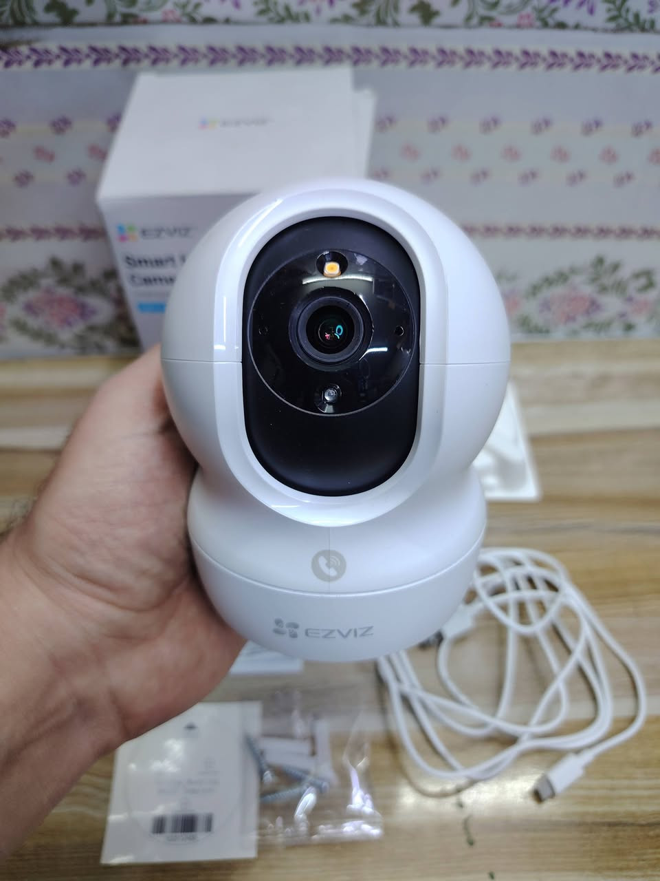 كاميرا مراقبة Ezviz شغالة مقفولة بحساب  موضحة بالصور السعر 10 الاف للطلب او الاستفسار التواصل عبر رسائل الصفحة متوفر توصيل بغداد ومحافظات 👍 #تابع_الصفحة_يوصلك_كلشي_جديد


**إذا كنت صاحب هذا الإعلان وتريد حذفه لأي سبب، رجاءا أرسل رسالة إلى الدعم الفني**