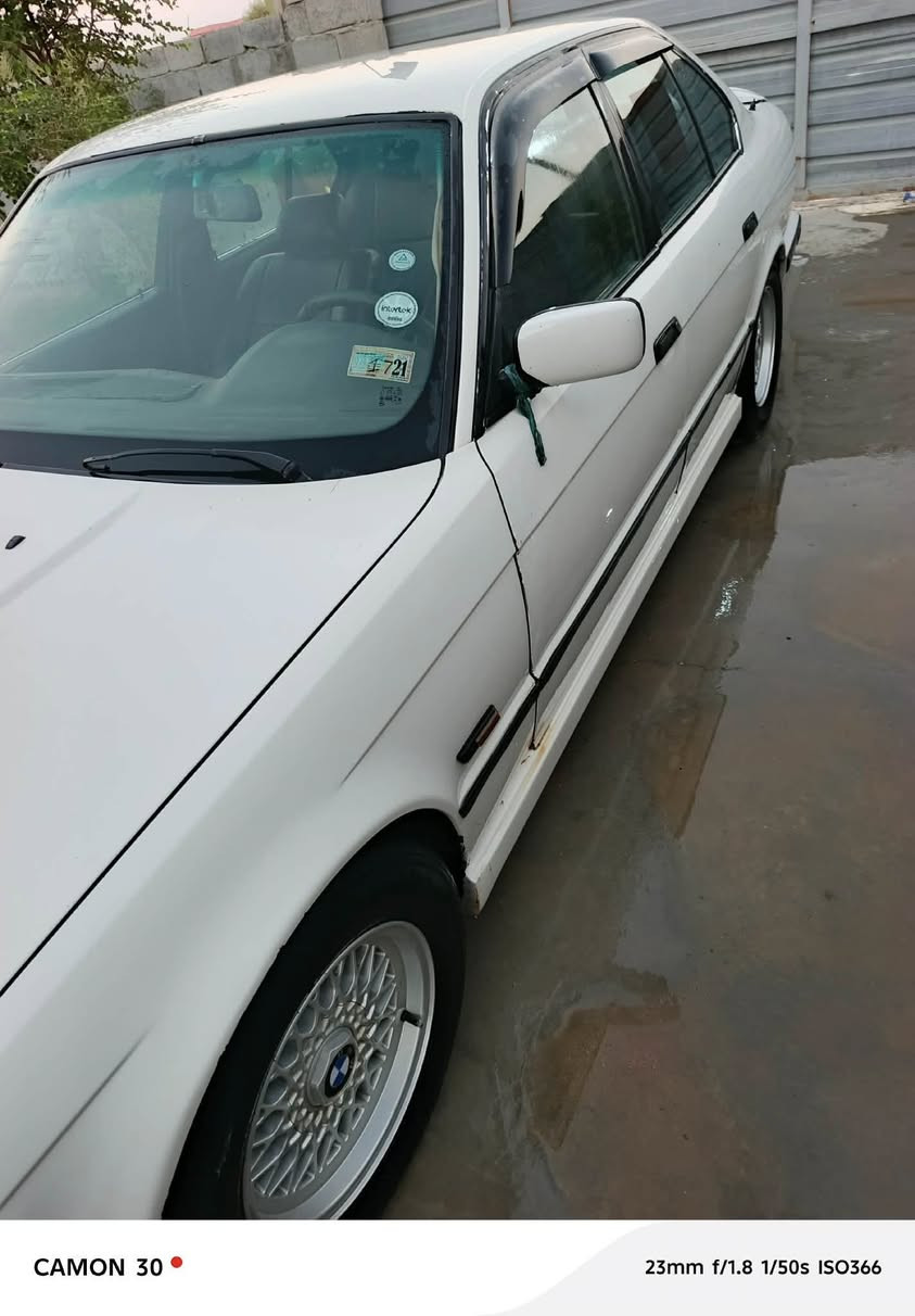 بي ام 525
كير عادي محرك فانوس بيهة شوية تبخير
رقم كركوك مكفوله من الصبغ السعر 47 بيها مجال قليل مكان السياره كربلاء ***********
