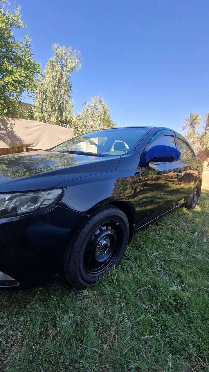 سيراتو ١٠ خليجي
مكينه كير حداديه جاهزه تخم تاير  تبريد منضومه جديده 
 شاشه كامره فتحه داخل لونين ارضيه جلد ٣ قطع رش بدون دواخل شرط السعر ٨٨ مجال قليل 
*********** غير متواجد فيس
