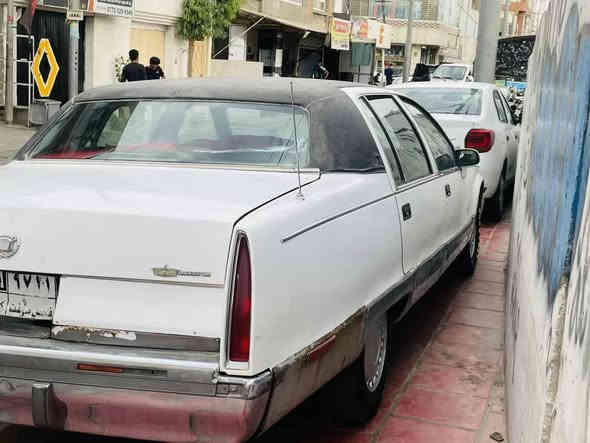 Cadillac 1993 السلام عليكم
كاديلاك ١٩٩٣ كلاسيك سەیارەکە بە پاکی ماوەتەوە ئێستا سەیارەکەکە عاتڵە ئیش ناکات ئاوا ئەیفرۆشم سەیارەکە ئەکسلە مەکینەو گێری بیلادیە کارەبایاتی هەمووی مەزبوتە سەنەوی و وەکالەی لەگەڵە و حاسیبەشی لەگەڵە وبەشەرتی حاسیبەش سعریشی ٢٥گەڵاو معامەلەیە ***********
