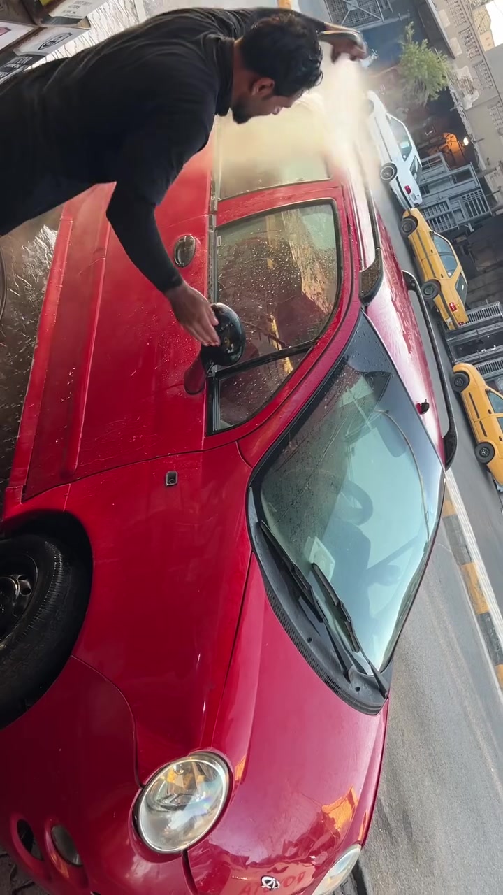 السلام عليكم كيو كيو موديل ٢٠١٢ كير ومكينه كفاله شغاله اي عطل ما بيها  سعر ٣٣ مكاني العماره ***********
