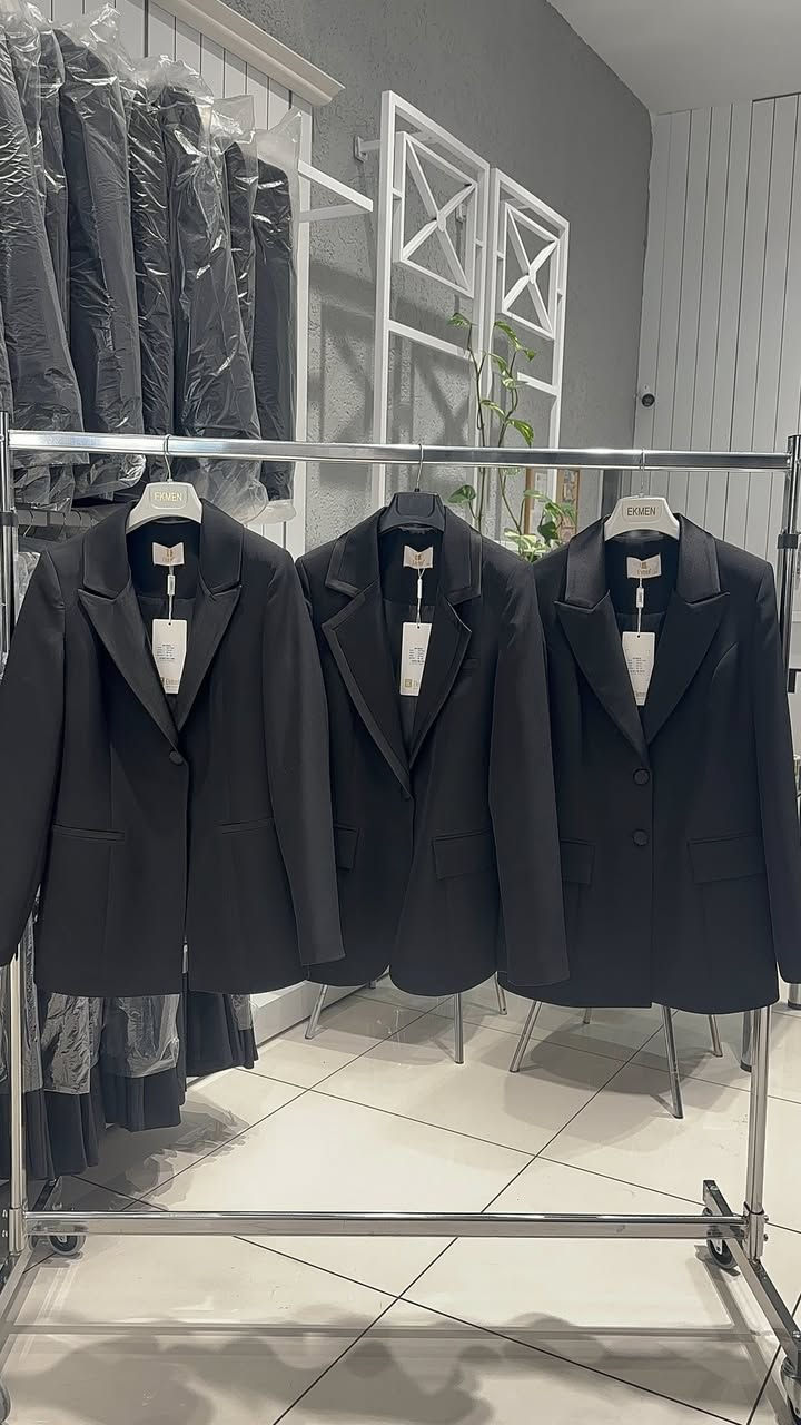 مجموعة أطقم تخرج للخريجات والي عدهم مناقشات ومناسبات. كوالتي تركي استيراد من اسطنبول والاسعار تخفيض 95 الف بدل 160 الف


**إذا كنت صاحب هذا الإعلان وتريد حذفه لأي سبب، رجاءا أرسل رسالة إلى الدعم الفني**