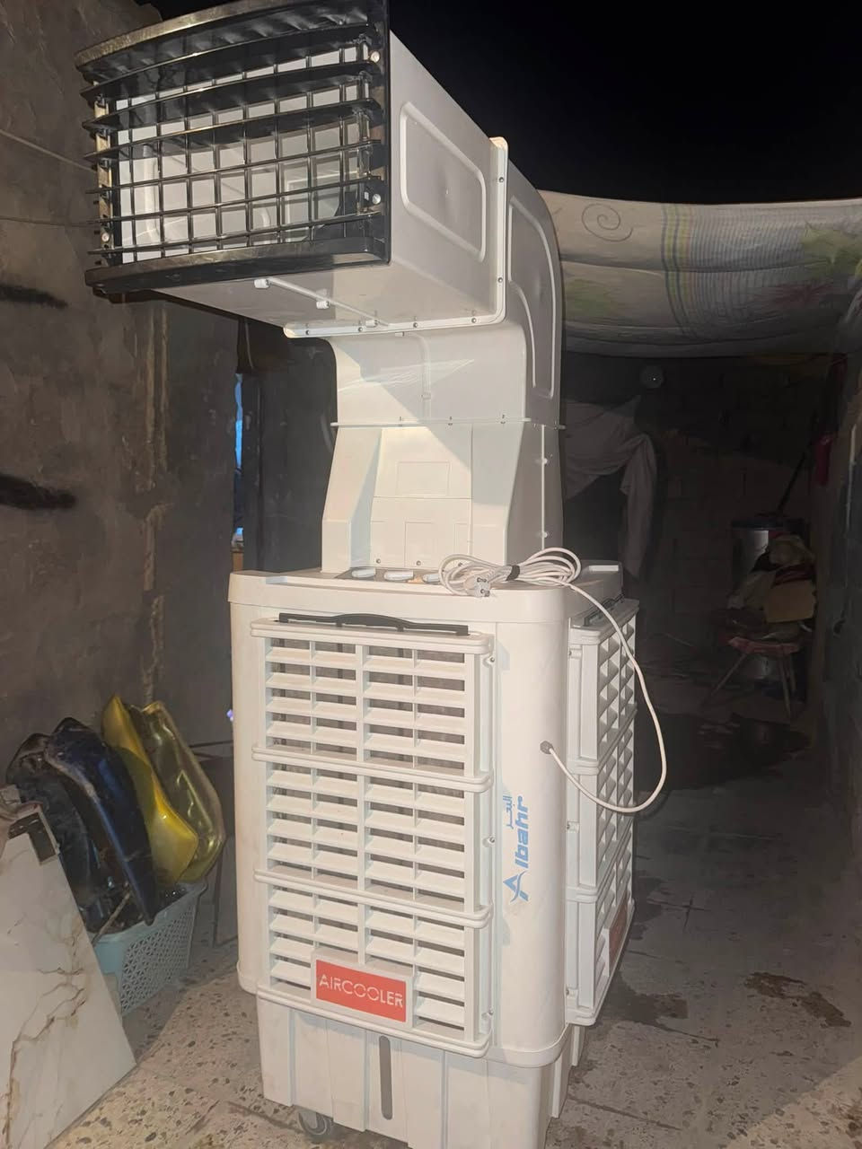 مبرده استخدام ٣ أيام حجم ٥٠ العملاق نضيفه كلش  توني اخذته بس عندي ضرف وعارضه للبيع انه اخذته ب٣٢٥ واريده ٢٥٠ قفل اخوان العباس عليكم المايشتري لايكسر بالسعر ويطلع كبل رقمي ***********
