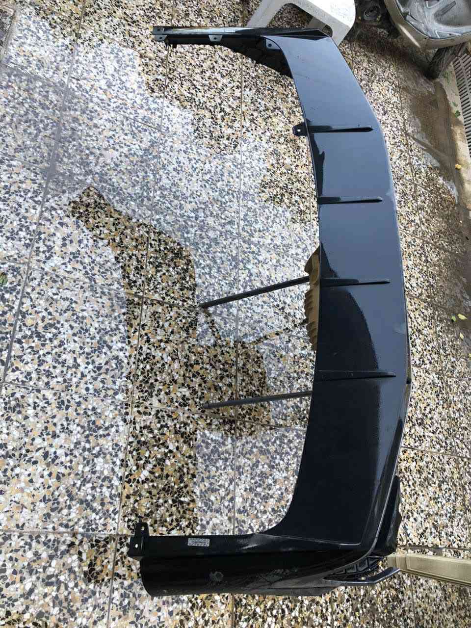 السلام عليكم
🛑- لحيه دعاميه خلفيه النترا للبيع للي تفيده
مديل ٢٤ مال لمتد ام حساس 
بيها كسور بسيطه قيم وخذ  

🛑- ربع دعاميه خلفي جهة الراكب للي تفيده 

مكاني بغداد
 للاستفسار   ***********
