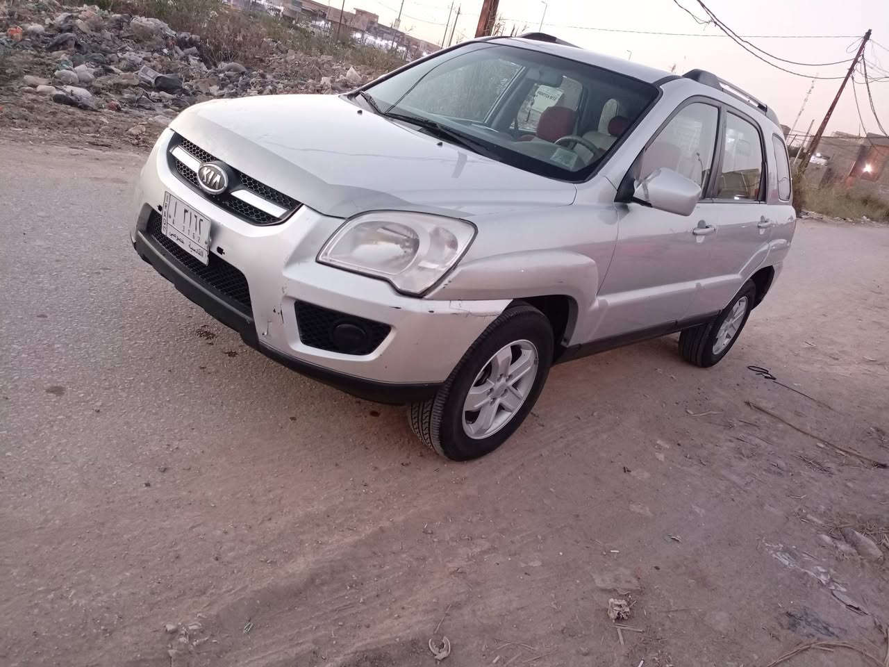 سبورتج موديل 9 سيارة جدا نضيفه رقم قادسيه سنويه لل 27 بيها بارد بدايه القماره  وبيها تكم الاماميات صبغ بيهن  والباقي كفاله تخم تاير دواخل جديده مكينه 2000 مامفتوحه شركه تبريد تدفئه شغاله ، سعرها 95 مكانها ديوانية ***********
