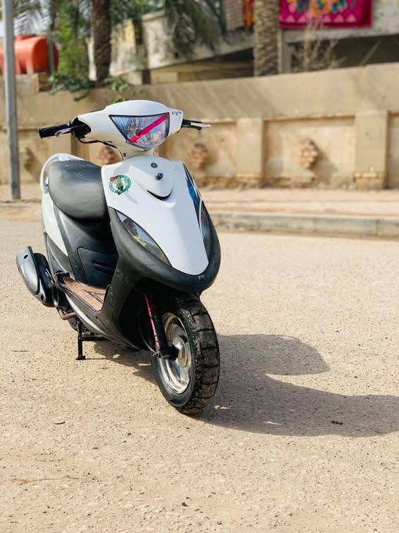 سلام عليكم ماكس للبيع مكفوله بعده وكيل صارله شهر  من طالعه من وكيل مكفوله من كلشي بيه كلج خلفي رياضي السعر والتفاصيل ع هذا الرقم ***********
