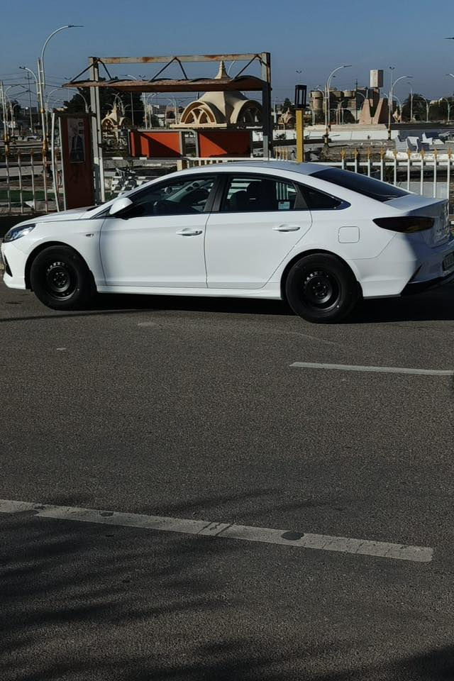 السلام عليكم
سوناتا غاز بلادي 2023 
رقم بصرة نص مواصفات تحكم ستيرن تبريد شاشة 
باب العبري مقسم الصندوق مقسم جاملغ الامامي جهة السايق صبغ وتقسيم 
السعر 175 
*********** واتساب واتصال 
مامتواجد فيس
