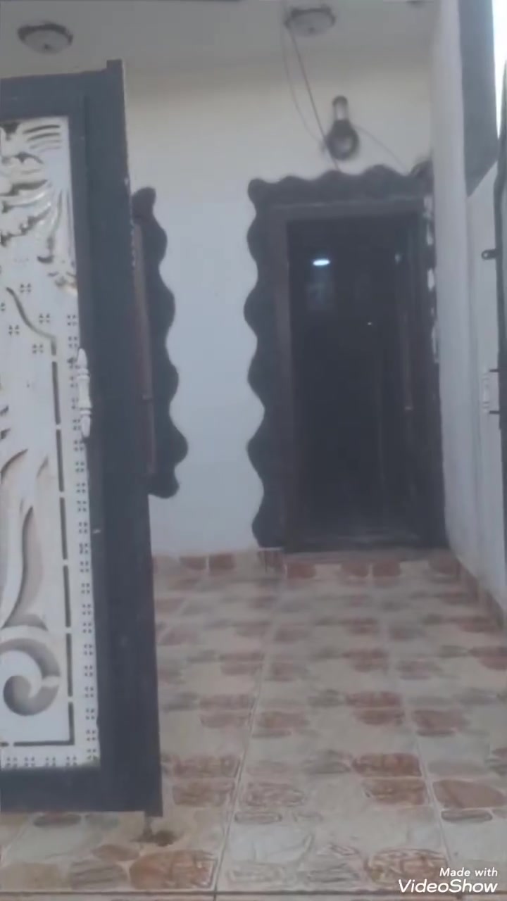 دار رقم للبيع 100متر طابقين درج داخلي 
كلش نظيف العنوان.الاسرى والمفقودين قرب  جسر رشيد
السعر 55وبي مجال 
***********
