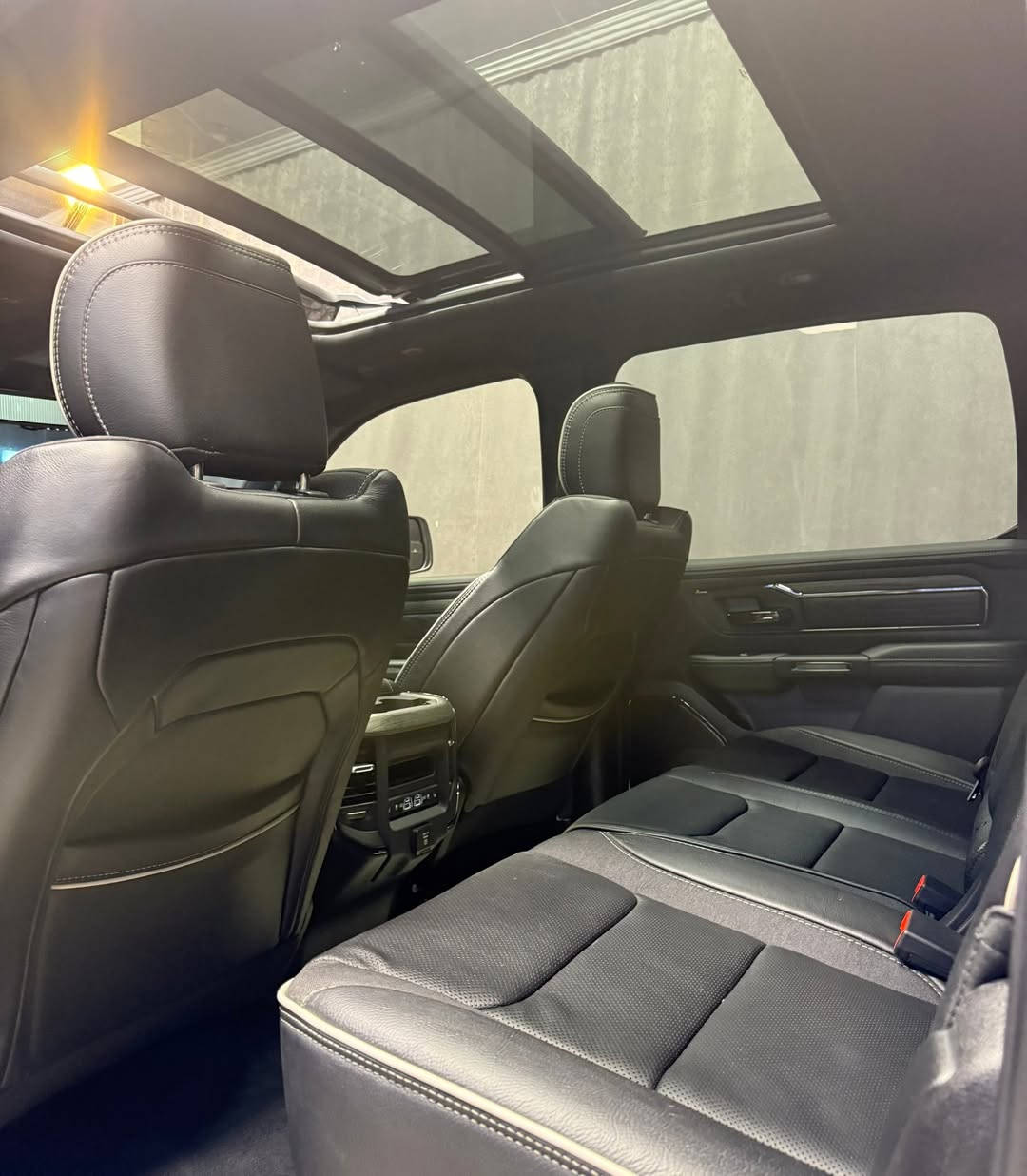 Dodge Ram
2025 Limited
V6 - 3.0T - 4x4
SST HO - 540hp

بسمە و شغال
شاشە تیسلا
٦ کامیرە
لایت لید
بگ لایت لید
کوشینات جلد و کهرابایی
کوشینات حار و بارد
سوکان هیتر
گیج الکترونی 
٣ شاشات
داتاشو
بانورامە
مرایە کهرابایی
مرایە کامیرە
دوسات کهرابایی
رادار
ئوتو ستوب
باب طویل
بودی قصیر
دبل اکسل

7.000 mile
2 قطعە صبغ
سعر 530 ورقە

معرض ( مەدینە ) اربیل شارع ١٠٠م
***********
***********
