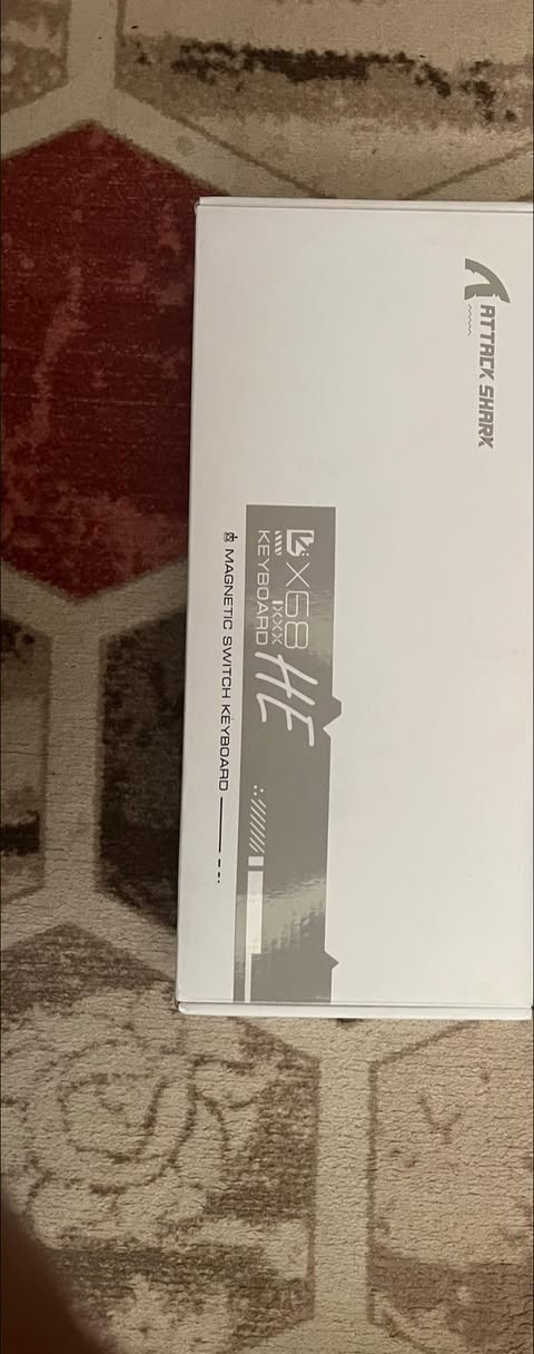 كيبورد ( مغناطيسي )
اتاك شارك X68 he نسخة بيضة مطعمة بالاسود ( اني مبدل الكيكابس ) واير مو وايرلس
( 40 )
توصيل موجود 
تواصل عالخاص او عالواتساب
***********
