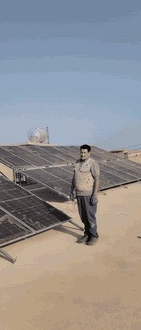 من أعمال مكتب #البيت_الشمسي  – 🌞⚡️
#موقع_المنظومة
 #الموصل_ناحية_القيارة_قاطع_السبعاوين
نفخر بإنجاز منظومة طاقة شمسية متكاملة_
جديدة بمواصفات عالية الأداء:

🔋  بطاريات عدد 5 – سعة كل بطارية 15 kw
ضمان 5 سنوات 
🔌  انفرتر هايبرد IP65 عدد 2–
 قدرة كل انفرتر 12 kw ضمان ٥ سنوات 
☀️ 40 لوح شمسي – قدرة كل لوح 615 w
ضمان ١٢ سنة 

💡 منظومة متكاملة لتوفير الطاقة على مدار الساعة، بأعلى كفاءة وجودة من شركة دونايس الرائدة في مجال الطاقة الشمسية.

🌍 طاقة نظيفة – أداء مستقر – توفير مضمون في فواتير الكهرباء.

📞 لمزيد من المعلومات أو لطلب عرض سعر،
تواصل معنا عبر الصفحة  –
 الاتصال او واتساب
*********** استاذ عمر
*********** استاذ احمد
ودعنا نجهز لك منظومة تناسب احتياجك بدقة.

✨ البيت الشمسي... طاقتك تبدأ من هنا! ⚡️

#البيت_الشمسي  #الطاقة_الشمسية #طاقة_نظيفة #منظومات_شمسية #توفير_الطاقة #انفرتر #بطاريات #ألواح_شمسية #مستقبل_أخضر
