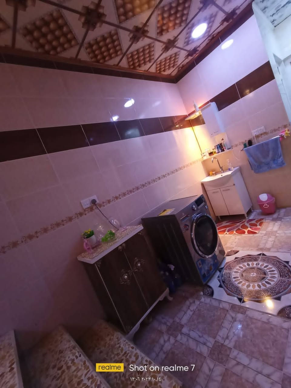 للبيع دارفي مزارع الصديق
المساحه120م واجهة6*20كارت بلديه بي بناء 2019
الارضي/غرفه+هول+استقبال+مطبخ+صحيات
الطابق الثاني/2غرفه+هول+مخزن+استقبال+صحيات
سطح عالي وناصي للاستفسار الاتصال على الارقام:
***********
***********
مكتب ابوسامرللعقار 🌹🌹
