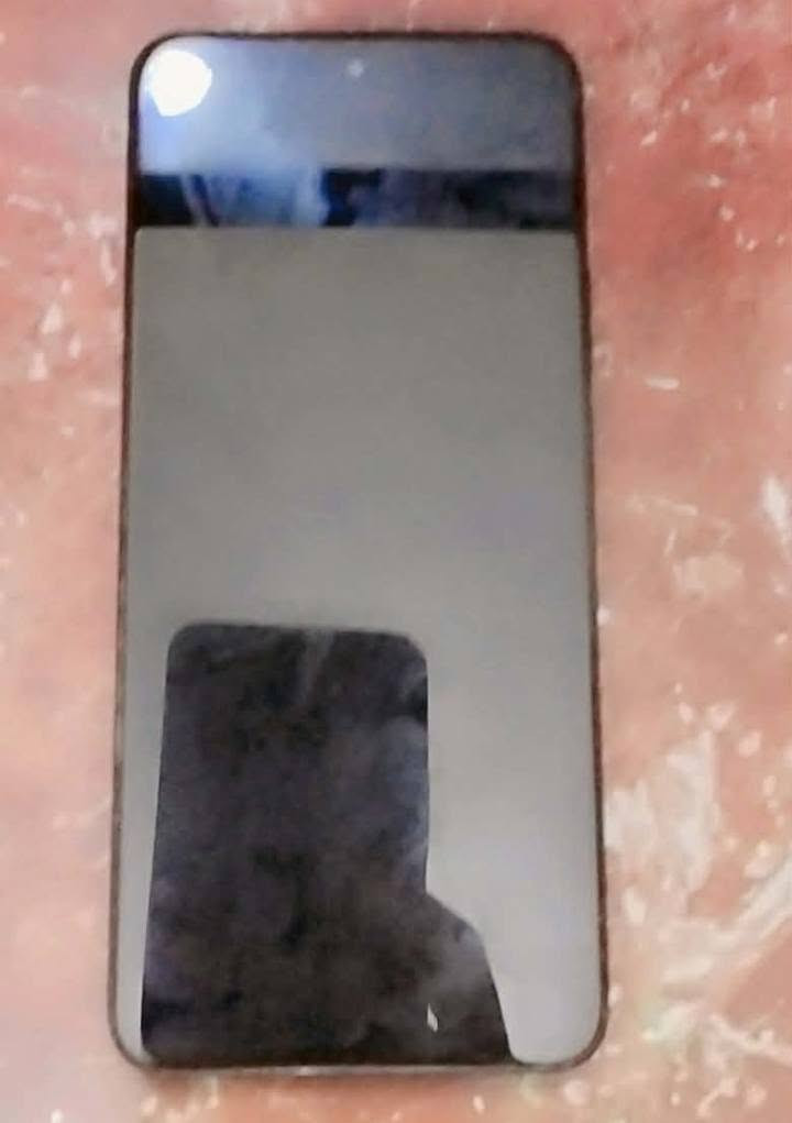 السلام عليكم شباب، للبيع هاتف هونر Honor X7c غني عن التعريف، الجهاز فول نظافة وبحالة الوكالة (أخو الجديد) وما بي أي عيب أو زلغ واستخدام جداً خفيف.المواصفات الأساسية للجهاز:الذاكرة الداخلية: 256 جيجابايت الرام (الذاكرة العشوائية): 8 جيجابايت (وتوصل لـ 16 مع التربو)البطارية: عملاقة 6000 مللي أمبير (تطول يومين بالراحة)المعالج: سناب دراجون 685 (أداء سريع وسلس)الملحقات: كارتونة الجهاز الأصلية + كابل الشحن الأصلي.السعر المطلوب: 190,000 دينار عراقي (وبيه مجال بسيط جداً للشراي والجاّد).مكان التواجد: ( كربلاء )للتواصل والاستفسار يرجى المراسلة على الخاص


**إذا كنت صاحب هذا الإعلان وتريد حذفه لأي سبب، رجاءا أرسل رسالة إلى الدعم الفني**