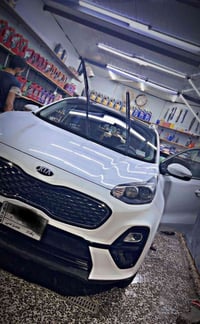 سبورتج لون أبيض ‏موديل 2019 شكل ال2020 الرقم بغداد تبريد قطعتين ماشيه ...