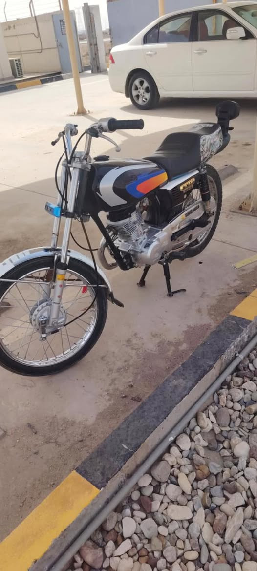 مكلف بلنشر سلام عليكم شاصي ٢١ نوار تعمير ٢٥ مكينه سيجي الاصلي برغي مانقصها دراجه مراوس ببلاد ونطي فرق او بيع بخدمه الشراي ***********
