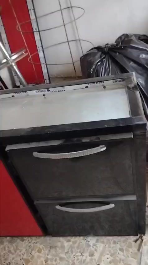 كاونتر 4قطع نظيف وتزكام سنك مرمر ومحلق وكاونتر أرضي ومحلق ويه اصافه رف وسله للبيع مكانه بلحريه سعره 250


**إذا كنت صاحب هذا الإعلان وتريد حذفه لأي سبب، رجاءا أرسل رسالة إلى الدعم الفني**