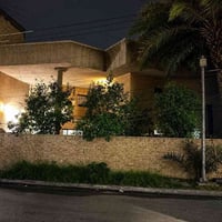 #دارللبيع  المساحة 300م  بواجهة 15×20 سنه البناء 2005  بناء كلاسك نضيف...
