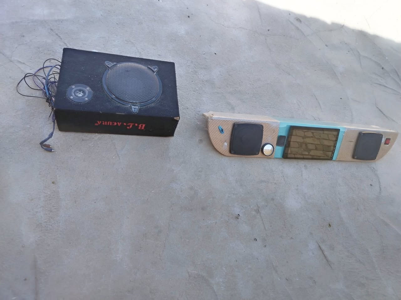 لبيع الشراي يجي خاص شاشه والمضخم  جدد
***********
