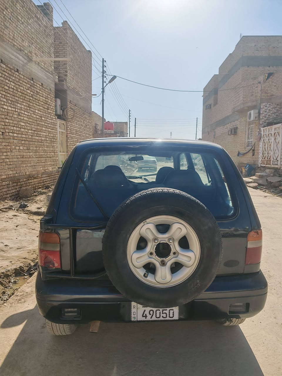 السلام عليكم
كيه سبورتج موديل 93
محوره وتماتكي 
كير ومكينه وحداديه توني شادهن

الساره جاهز من كلشي 

السعر 47 وبيه مجال بسيط
***********
