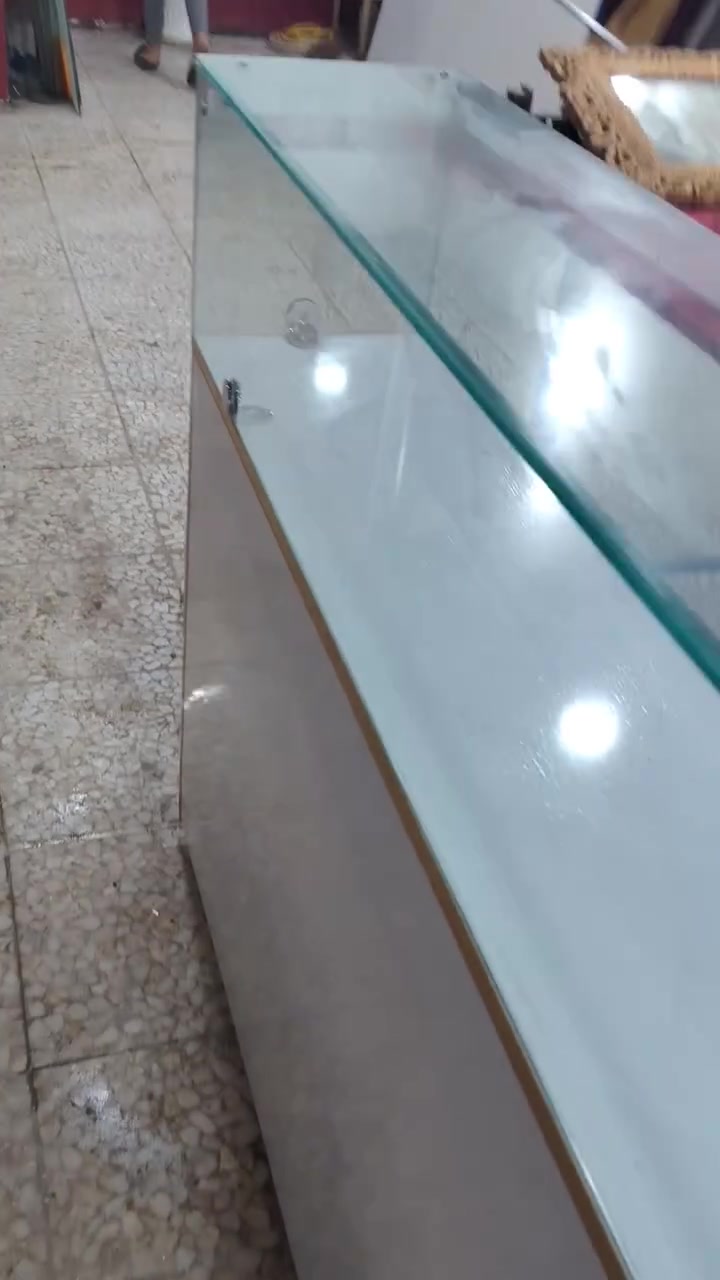 ,3ميوزه +4كراسي للبيع للاستفسار الاتصال على الرقم التالي***********
