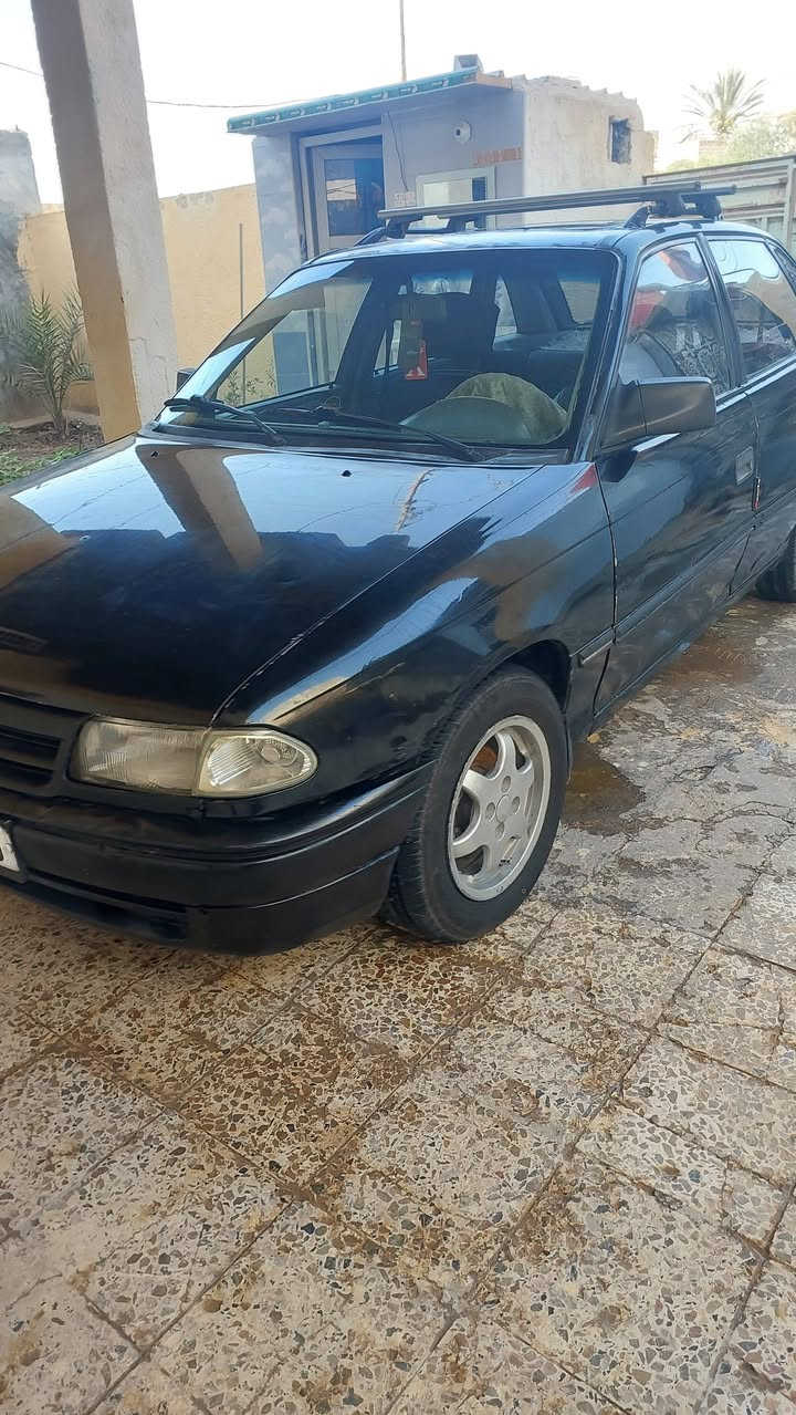 استرا  كهربائيات شغاله  تخم تاير  حداديه جديده  خلفي وامامي  لايت زنون  رقم بابل   سنويه ال  2029   السعر  ٣٨ بابل القاسم ***********
