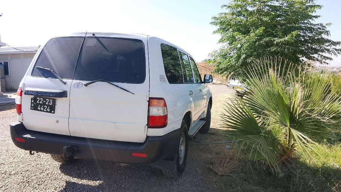 TOTOTA Land Cruiser 😍مۆنیکا 
Model 2005🥰فول فول عادى 
سه ياريكى زۆر جوان توند تۆل یەک دینار مسرف تیانیە چوار تایەو ویل نوێ تازە بۆ بەستراوە 💐✨✈️سه ياره كه چوار پارچەی بۆیاخە پشت و پێشی کەپسە گێر مکینە بەشەرت 😍✈️
نرخ 78 $ مجال 
ژمارە مۆبایل *********** كويسينجاك, أربيل
