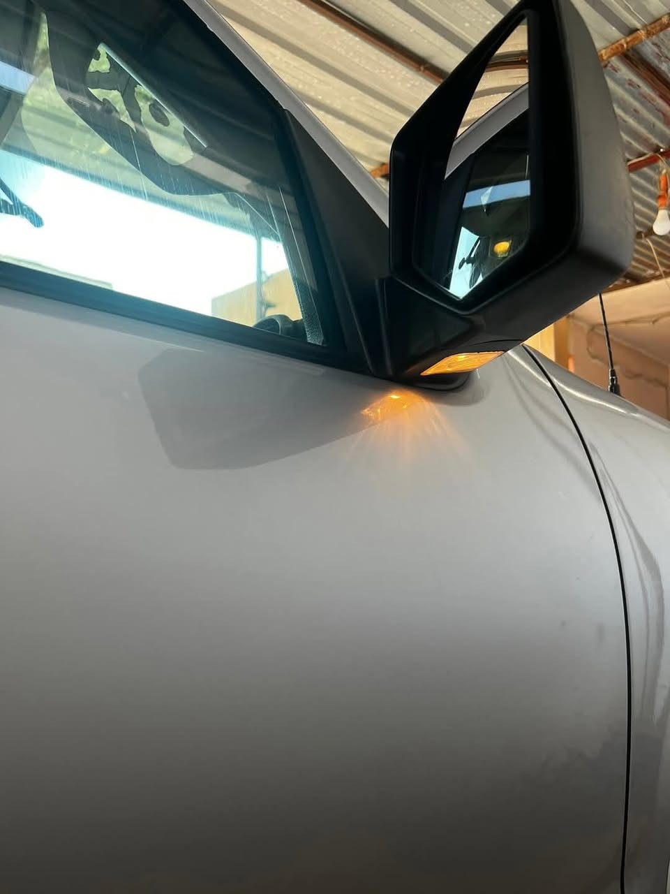 فورد اكسبلور 2010 خليجي وكالة نيفا رقم شمالي كلين بدون صبغ بدون بارد 7راكب تبريد مركزي 4قطع السعر 130مكاني كربلاء.. ***********
