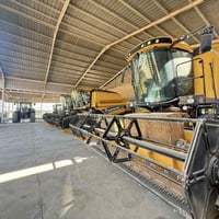 تحية طيبة 1- للبيع حاصده نيهولند حجم TC5.70 خمسة بلم موديل 2025 زيرو  ...