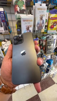 آيفون ١٤ برو ماكس • ٢٥٦ • بطارية ٨٢