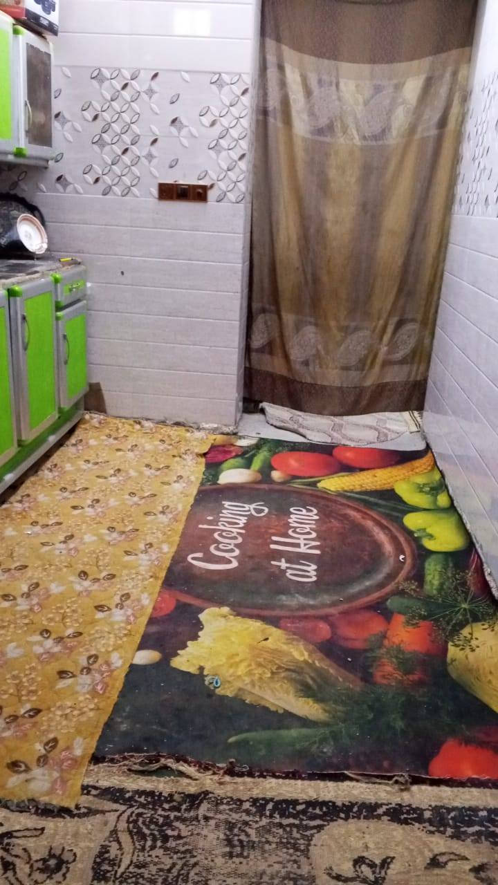 دار للبيع مساحه 125 متر  بالشهداء قريب عل مدارس صينيه 
غرفه وصاله ومطبخ واستقبال وحمامات داخليه وخارجيه وتشاريف وسطح شتايكر بناء جديد 
اساس كونكريت سكف عكاده 
عايز فقط ارضيه ومحجر درج
الحي جاهز كهرباء او ماي ومجاري  فقط تبليط وارصفه بعده ما كامل الحي 
للعلم البيت محجوز اسكان مطلوب اقل 30 مليون 
السعر الكلي 88  الاسكان يبقن وره مشتري وتدفع 58 
القصد شهري 175 الف 
الاستفسار اتصال 
***********
