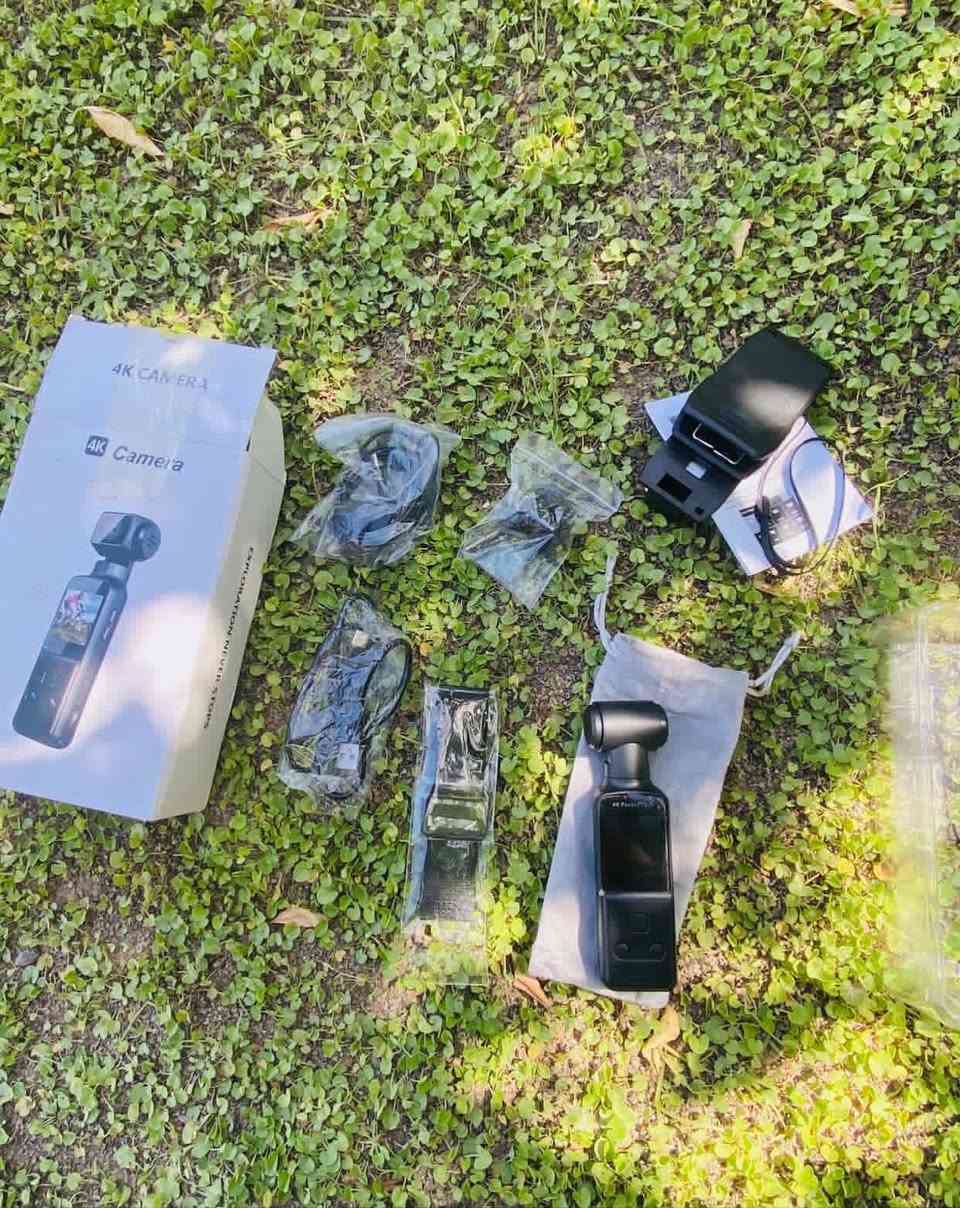 كامره دجي اي 4k  كوبي تدعم تصوير الفيديو بدقة 4K Ultra HD، مما يمنحك تفاصيل واضحة وممتازة لتوثيق الأنشطة اليومية والرحلات.
 الصور الثابتة: تمكنك من التقاط صور بدقة عالية 
مع حزام +شاحنه + نك مايك اسلكي بسعر ٣٥الف


**إذا كنت صاحب هذا الإعلان وتريد حذفه لأي سبب، رجاءا أرسل رسالة إلى الدعم الفني**