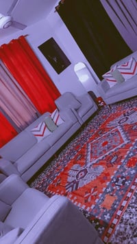 عشر مقاعد • جديد • حي تونس