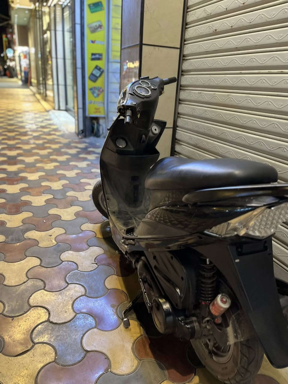 دراجة كامكو للبيع او مراوس انطي فرق ماعندي اشكال شعندك نزل بتعليقات السعر ٣٧٥ الف
عنوانهة كاظمية
نقصهة كيج سرعة
دبل امامي
رقم ***********
