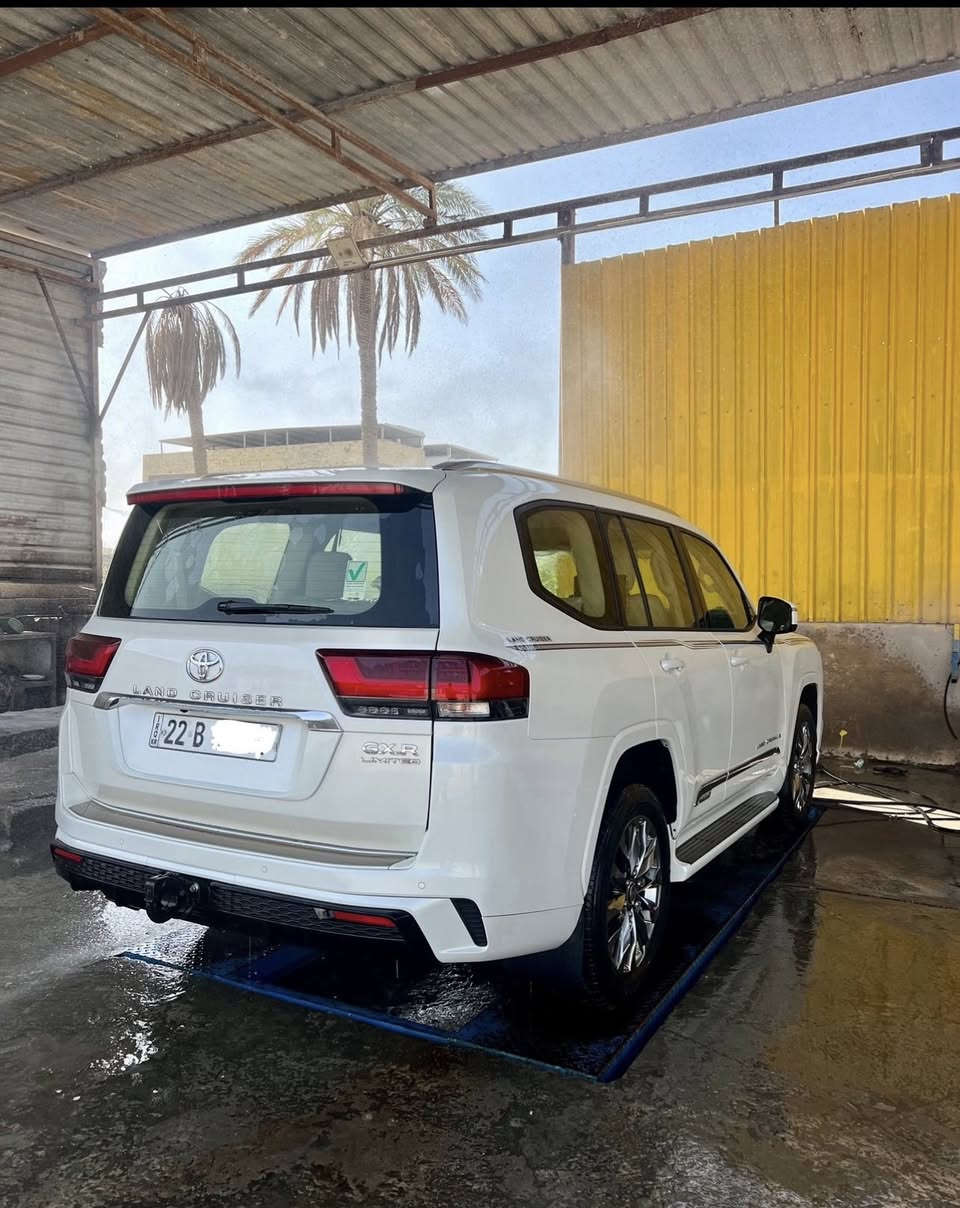 لاندكروز 2023 لمتد اصلي وكاله ساز بعدها بالضمان 

محرك 4000 تنفس طبيعي 

مكفوله من البارد والصبغ 

ماشيه 91

3 شاشات وكامرات 360 درجه 

سياره جديده 

رقم اربيل باسم شركه تريد وكاله او تحويل 

السعر 66.5  

***********
