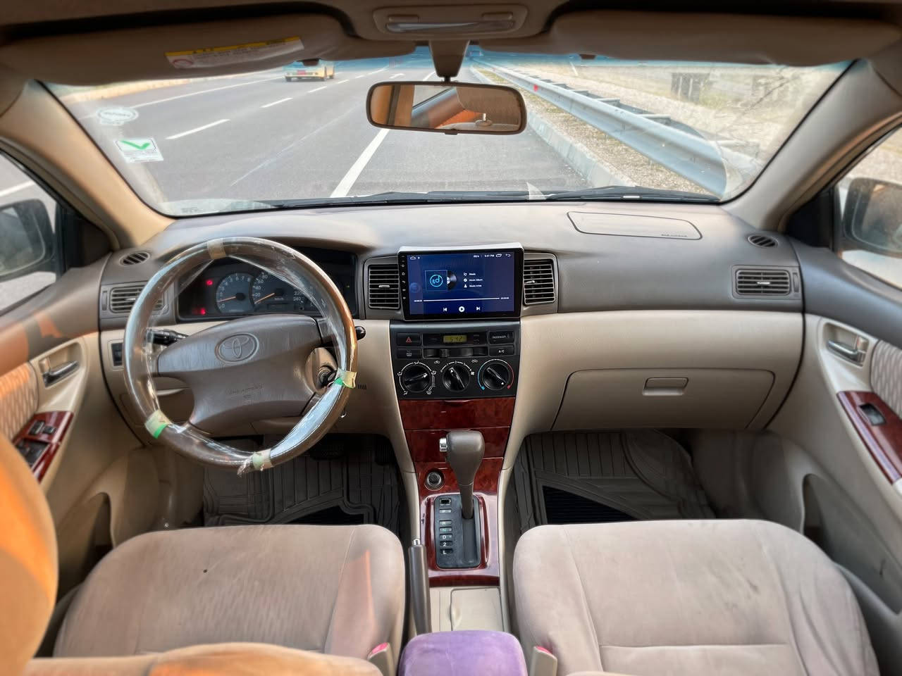 ﷽
بیکاشۆ:مۆدیل 2007✅
ئیملاقە مەکینە گەورە 300km ڕۆشتوە📦
3پارچەی پەمپە لەسەر ساخی
پشت و پێشی کەپسە
سەنەوی 3مانگی ماوە 
٤ تایەی تازەی لە ژێرە✅
سەیارەکە فول فولی بێ سڵایتە
بەرە درگاو کوشن و سەقف و
هەموی تازە و جوان ماوەتەوە✅
سعری ٨٨ وەرەقەیە 
ژ.م ***********☎️
تکایە موشتەری نیت سەری ئێمە و خۆت مەیەشێنە
جوابی کۆمێنت نادەمەوە❤️
