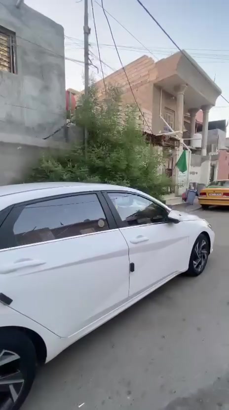 النترا موديل 25 تجميع صيني فول معروفه المواصفات مايحتاج اذكرها كفاله عامه دوشمه ارضيه تخم بردات وسفريات اناره لدات كل السياره شغل بغداد ترجع اوله السياره كارتون جديده ماشيه 17الف بصره القبله ***********السعر146
