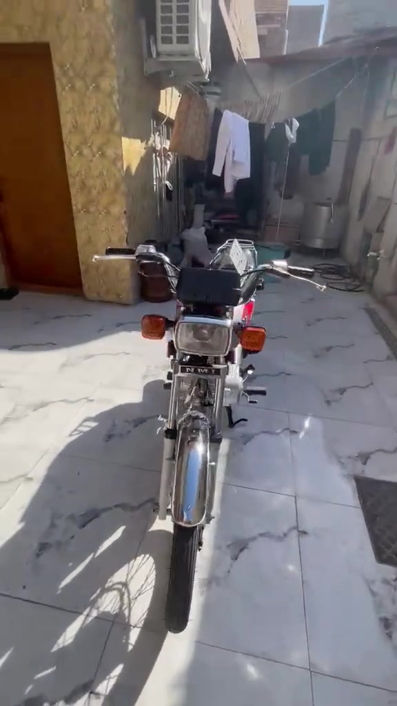 سلام عليك شباب دراجه للبع رقم وسنويه مديل 2025 سعر خاص


**إذا كنت صاحب هذا الإعلان وتريد حذفه لأي سبب، رجاءا أرسل رسالة إلى الدعم الفني**