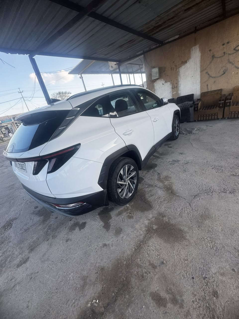 السلام عليكم سياره توسان ٢٣ فول مواصفات عدا البنرومه تشغيل عن بعد بيها جاملغ صبغ بدون دواخل للاستفسار *********** العنون صلاح الدين الضلوعيه.
