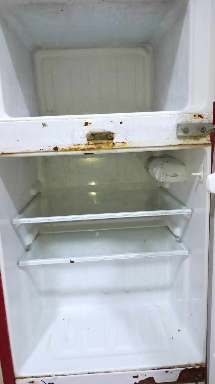 السلام عليكم عندي هاي ثلاجه لبيع سعرها 75


**إذا كنت صاحب هذا الإعلان وتريد حذفه لأي سبب، رجاءا أرسل رسالة إلى الدعم الفني**