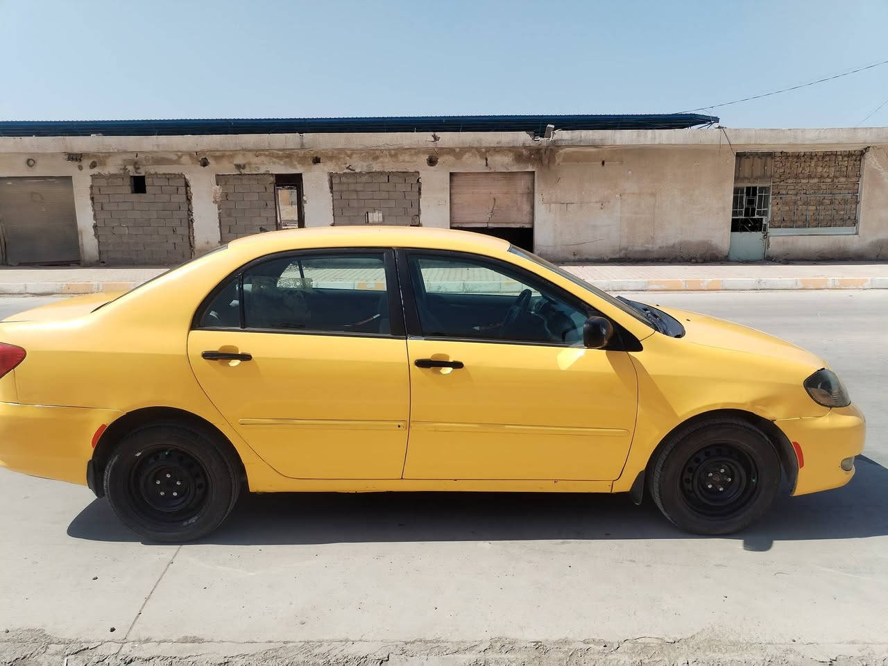 السلام عليكم كورلا نحله موديل 2008 بسمي تحويل ثاني يوم هيئه وغرامات مصفره رقم دولي بغداد جديد تخم تاير باتري جديد تدفئه وتبريد ملاحظه ضررهه الباب الخلفي جهت الصدر الغود وشواصي مكفولات مكينه بيهه راجز عليهه غرامه 400الف ينزل من سعرهه 
السعر 72بيهه مجال للشراي
***********
غير متواجد على الفيس
