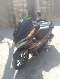 pcx 3  للبيع حساس زدحام حساس ستان كهربائيات كلهة شغالة دراجة ما بيهة ن...