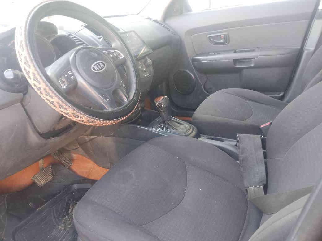 سلام عليكم كيا صول موديل 12 حادث جاملغ وحافت البنيد بدون دواخل محرك كيركفاله صدر تخم تاير تبريد جاهزه رقم بغداد تحويل مباشر للبيع فقط استفسار اتصل *********** السعر 76 بيه مجال بسيط جدا العلوان كفات السيديه وبلعافيه عله ياخذه بغداد
