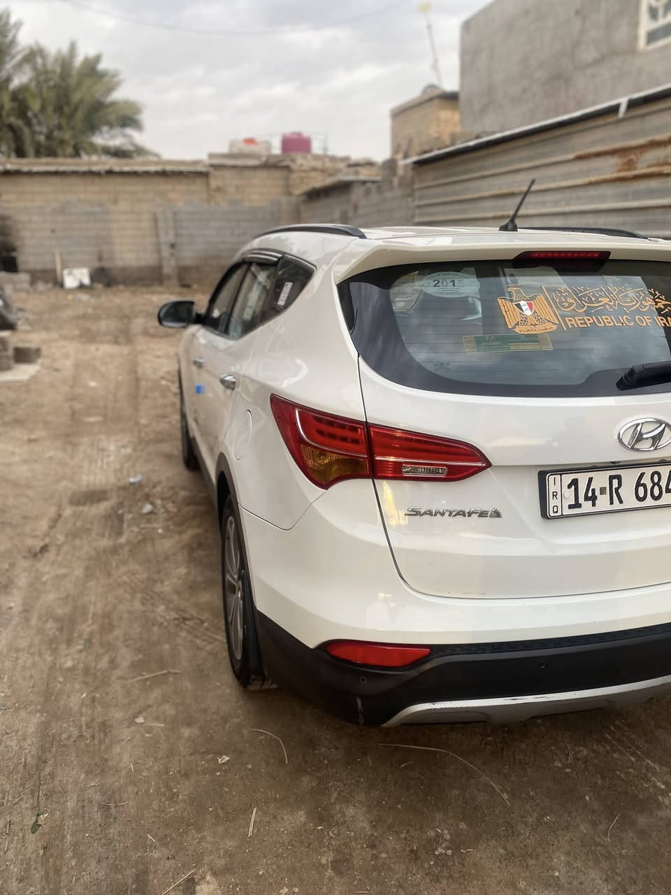 السلام عليكم من رخصة الإدمن سنتافي موديل2015 مكفوله عام محرك 6 بصمة تشغيل وبصمه ابواب 7راكب السعر 170وبيها مجال الاتصال ع الرقم ***********
