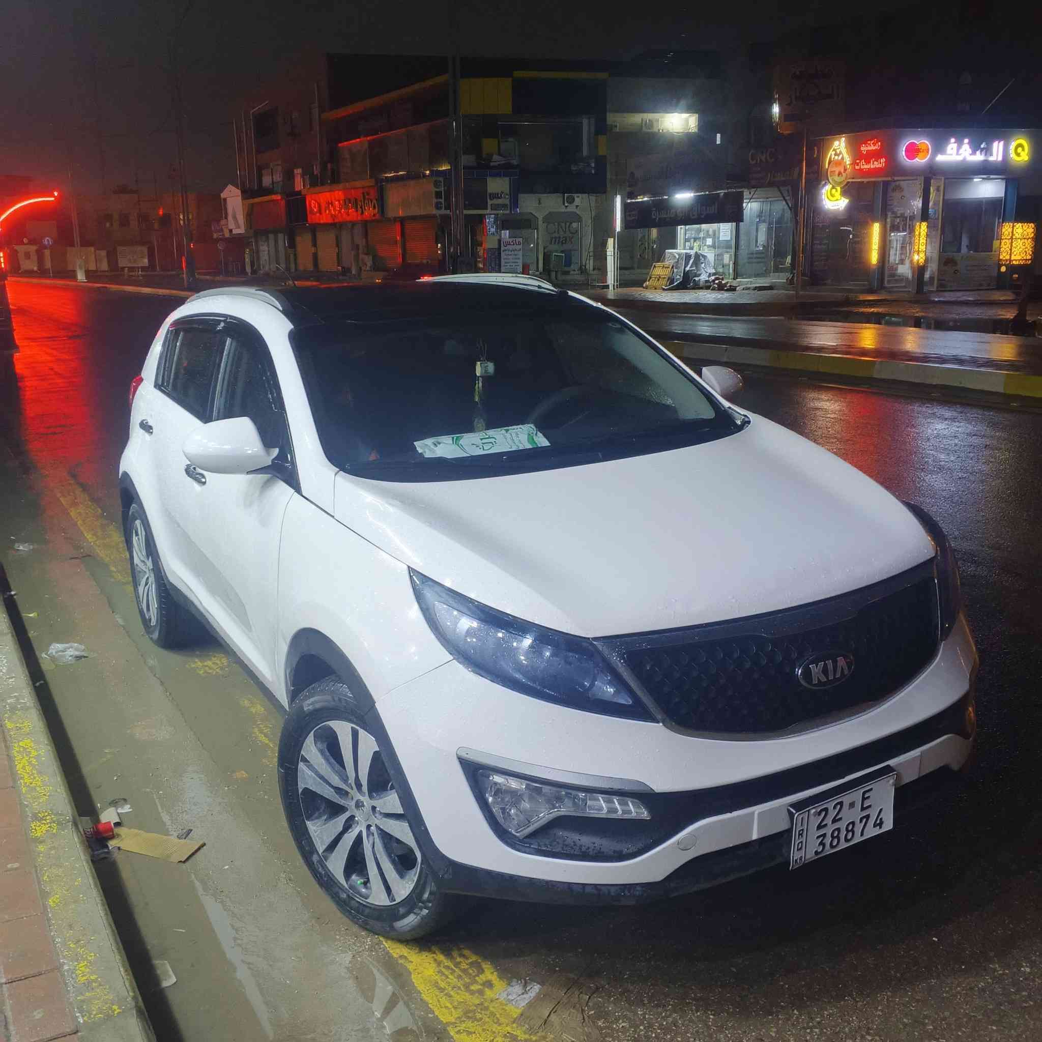 سلام عليكم
اسبورتج موديل 12 خليجي 
سياره نظافه خير من الله 
سعر 135 وبيه مجال
مكان رمادي رقم الهاتف ***********
