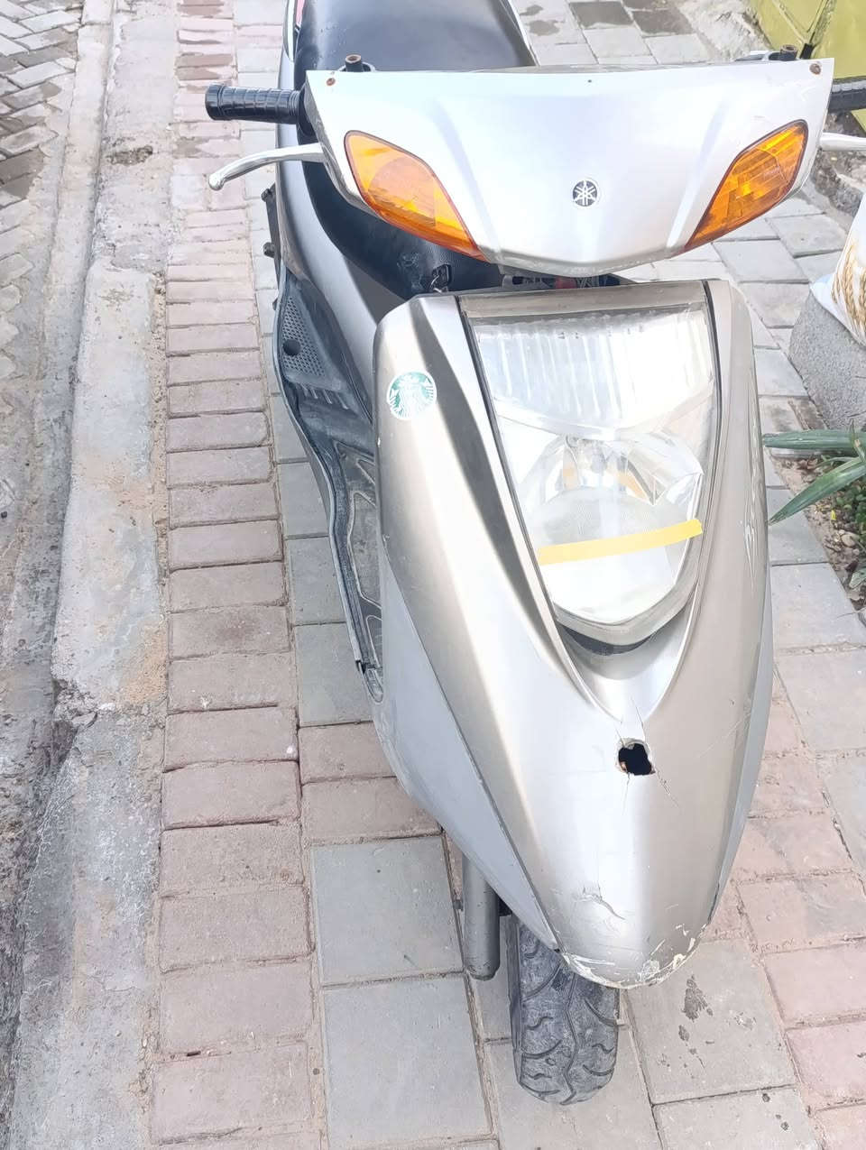 دراجه بريز للبيع
شغاله مكينه شلعه تخبل 
سعر 400 الف وبيه مجال 
*********** واتساب
