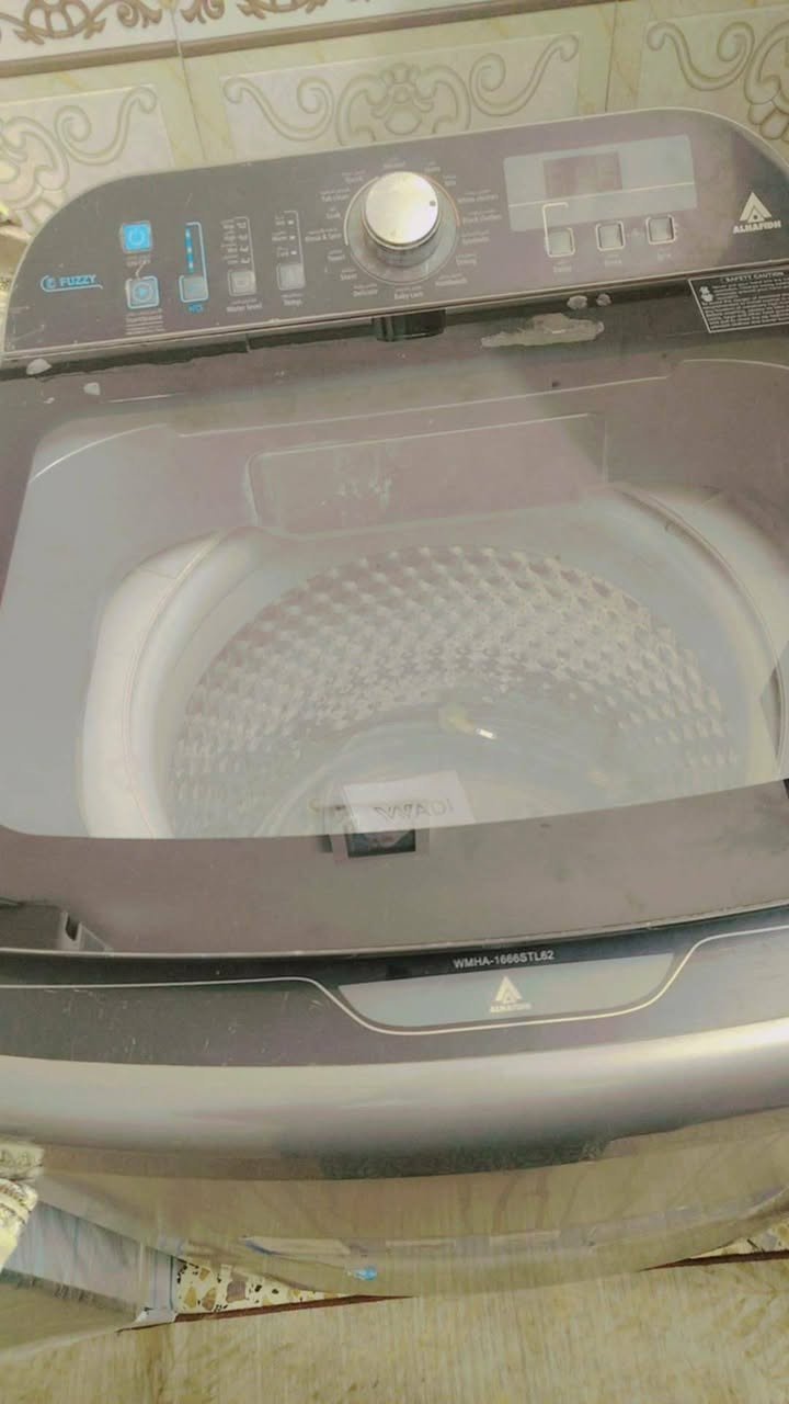 غساله الحافظ 16 كيلو فول اوتوماتيك
نظافه 99% شغاله على الفحص 
 كامل غراضها موجوده 
سعر  175 الف يوجد توصيل 
رقم الواتساب ***********
